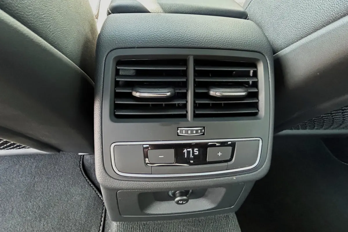 1.4 TFSI 150pk S-Line SCHUIFDAK 25525KM! NL-auto!