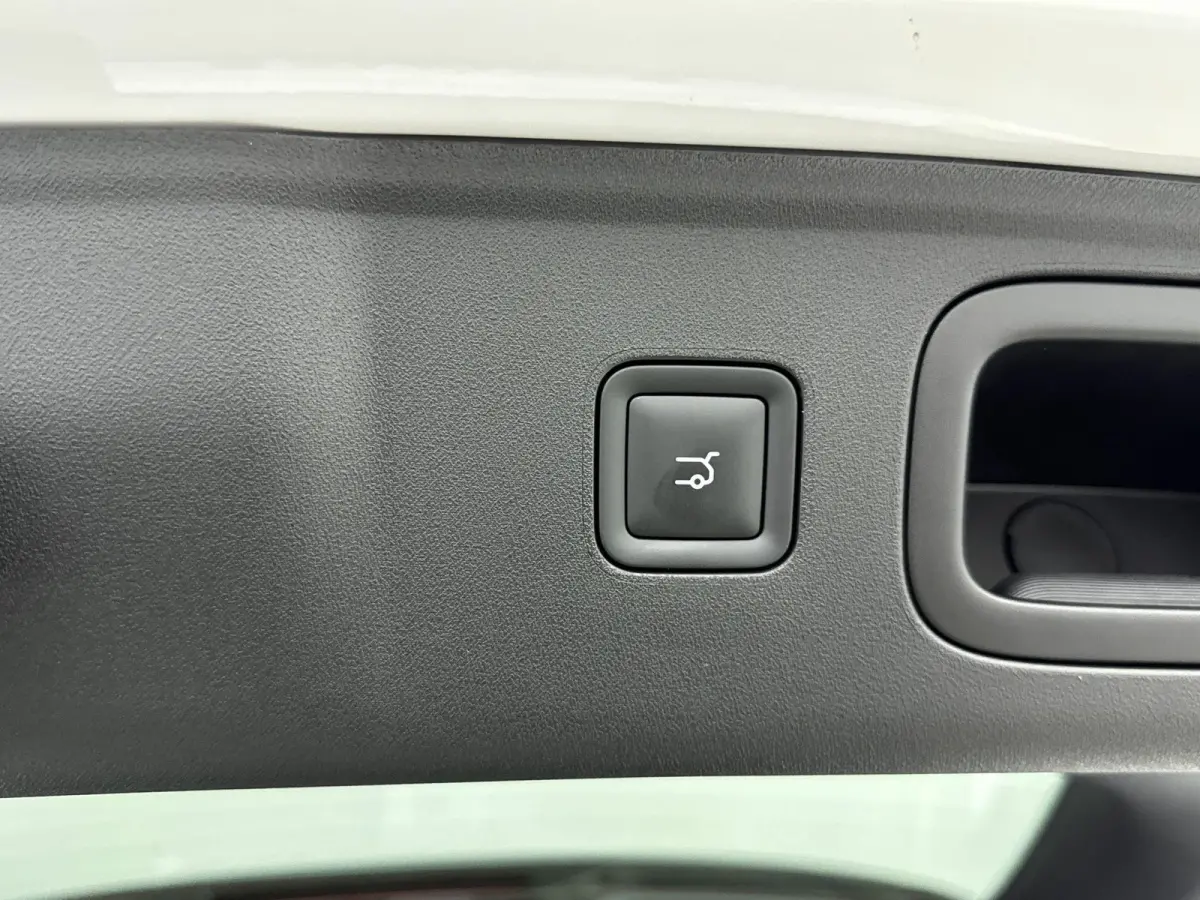 Design ProMax | Navigatie | Camera | Stoel/Stuur Verwarming | Panoramadak | Handsfree Kofferbak |