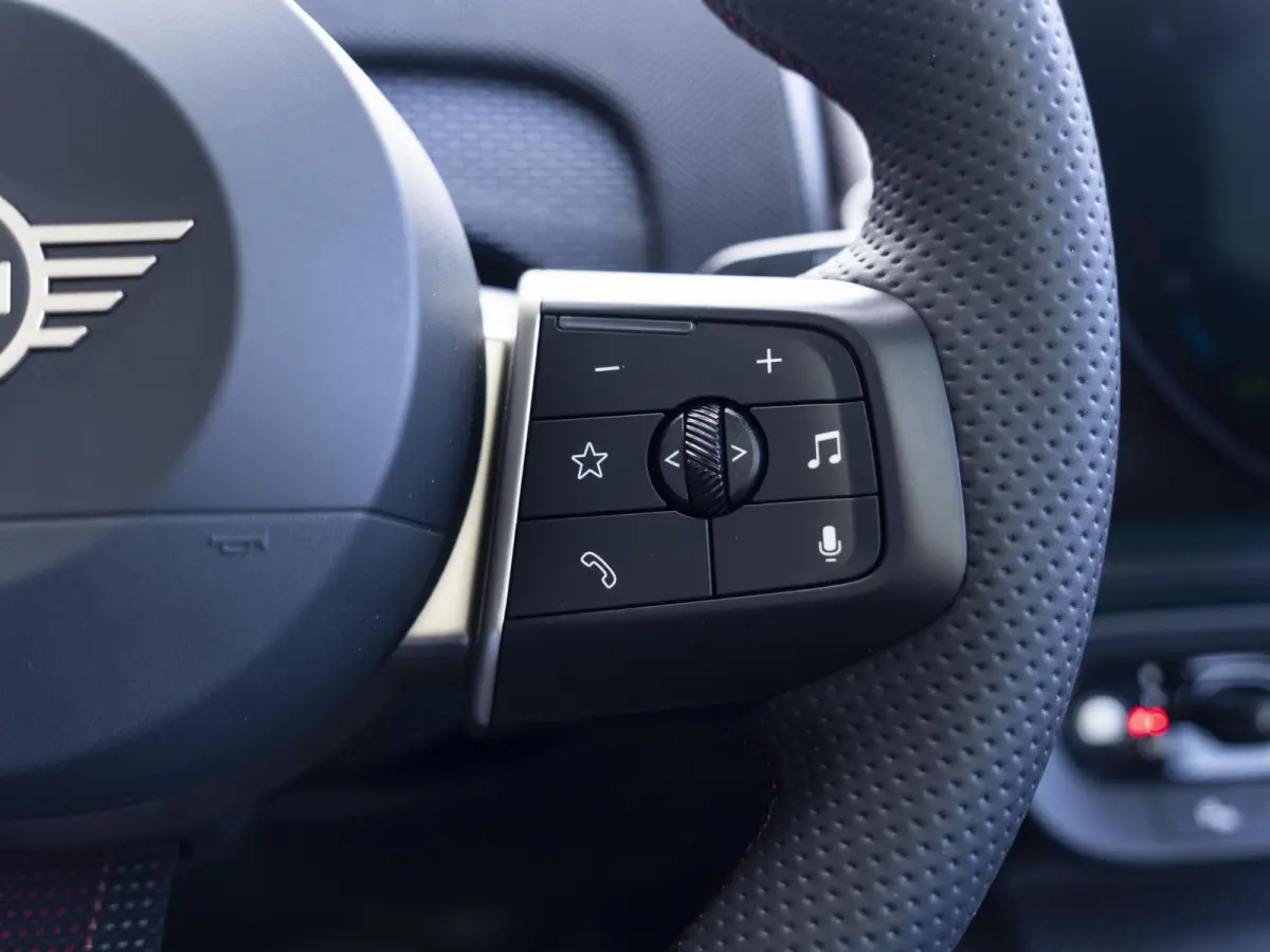 E | John Cooper Works | M pakket