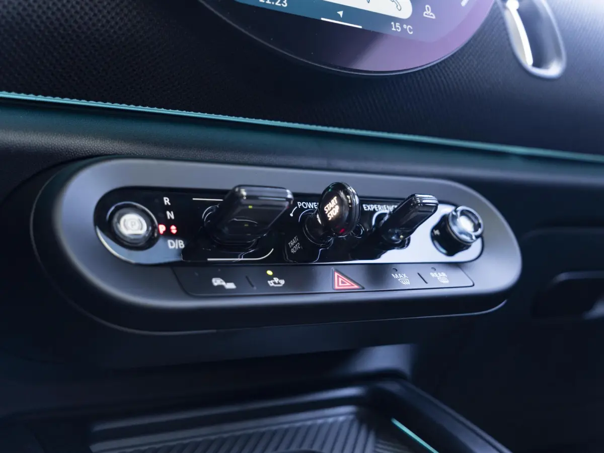 E | John Cooper Works | M pakket