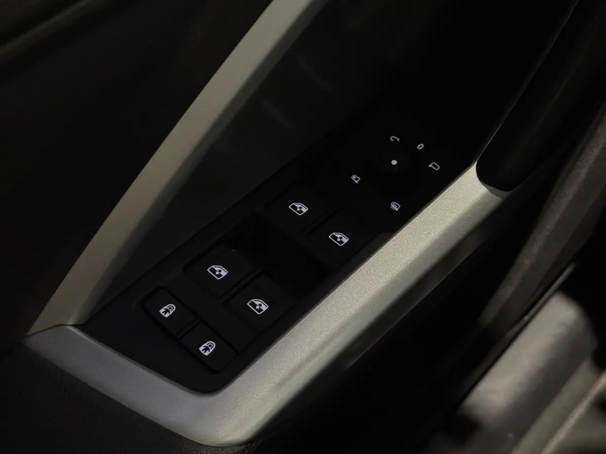 45 TFSI e S-line | 20 inch | LED | Carplay | Dodehoek | Alcantara | Virtual | Stoelverwarming | ACC | 1e eig.