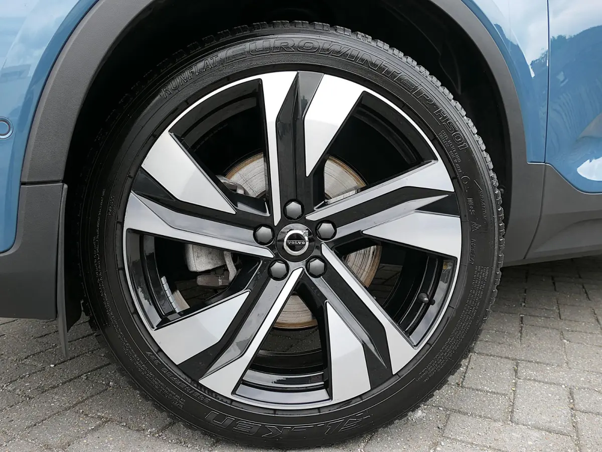 2.0 B4 AWD Ultimate Dark | Panoramadak | 360°-camera | Harman/Kardon | Memory | Apple/Android Carplay | Google | 20-inch | Leder-/Alcantara | Draadloze telefoonlader