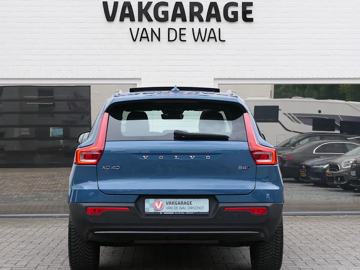 2.0 B4 AWD Ultimate Dark | Panoramadak | 360°-camera | Harman/Kardon | Memory | Apple/Android Carplay | Google | 20-inch | Leder-/Alcantara | Draadloze telefoonlader