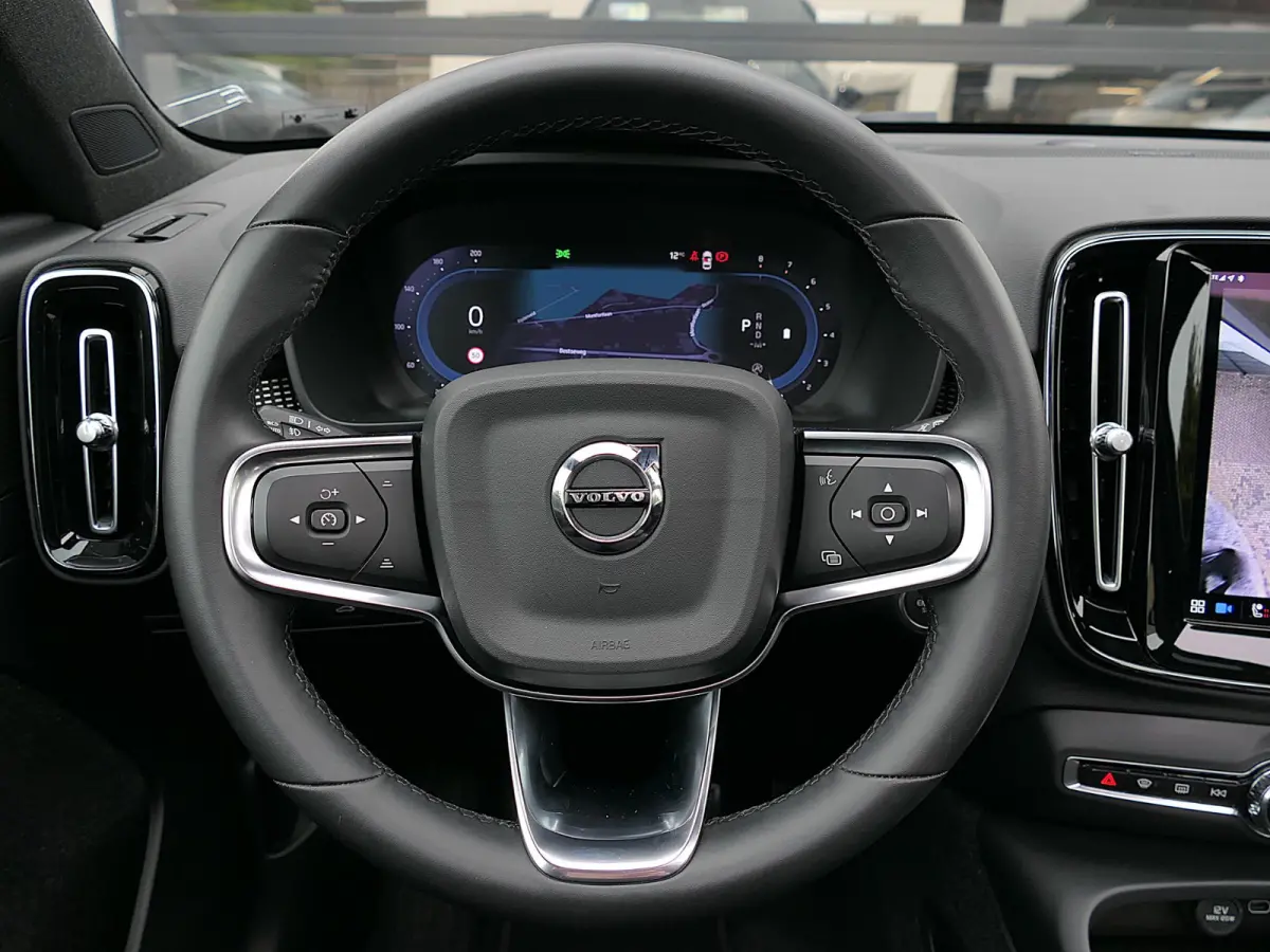 2.0 B4 AWD Ultimate Dark | Panoramadak | 360°-camera | Harman/Kardon | Memory | Apple/Android Carplay | Google | 20-inch | Leder-/Alcantara | Draadloze telefoonlader
