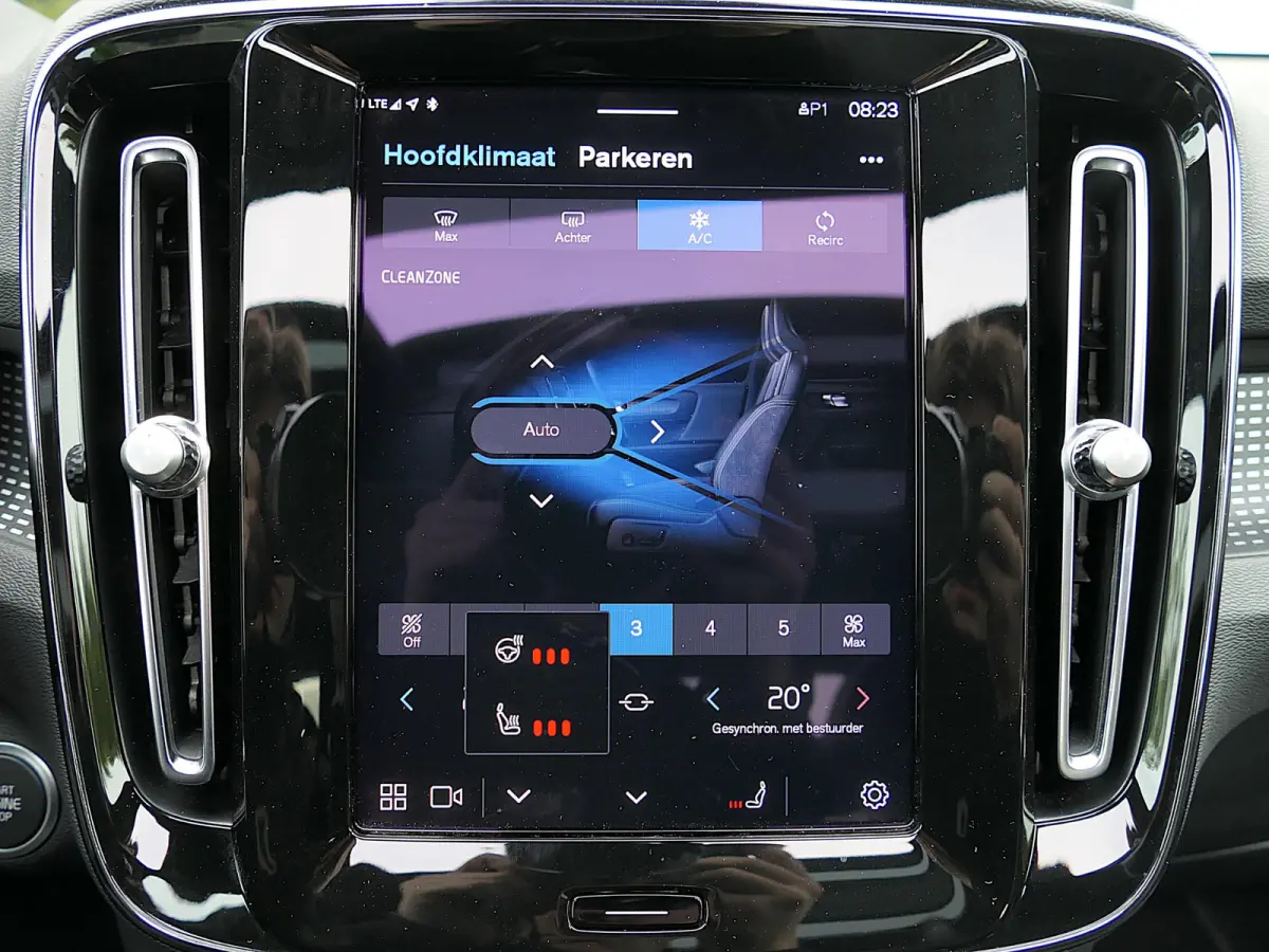 2.0 B4 AWD Ultimate Dark | Panoramadak | 360°-camera | Harman/Kardon | Memory | Apple/Android Carplay | Google | 20-inch | Leder-/Alcantara | Draadloze telefoonlader
