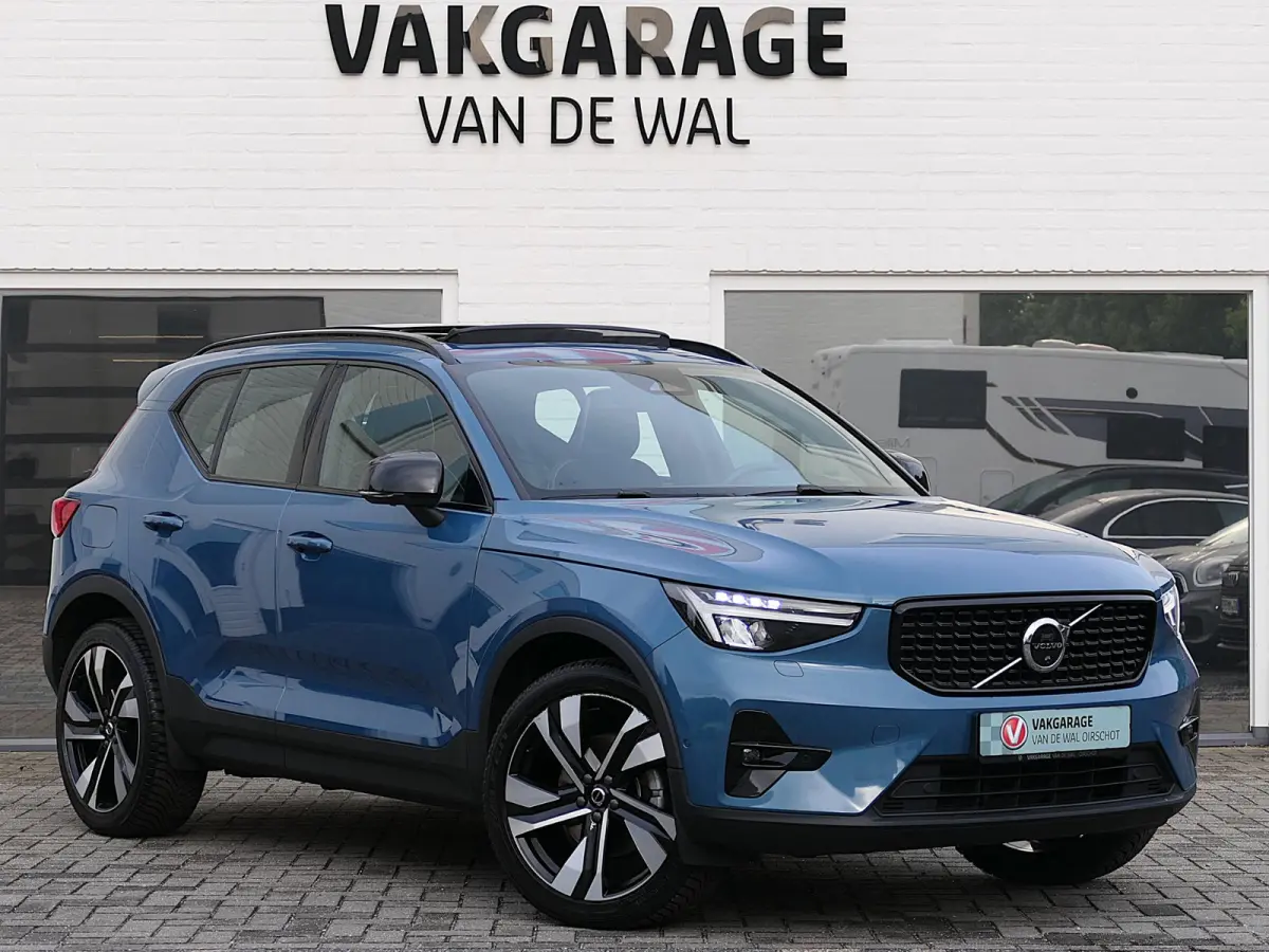 2.0 B4 AWD Ultimate Dark | Panoramadak | 360°-camera | Harman/Kardon | Memory | Apple/Android Carplay | Google | 20-inch | Leder-/Alcantara | Draadloze telefoonlader