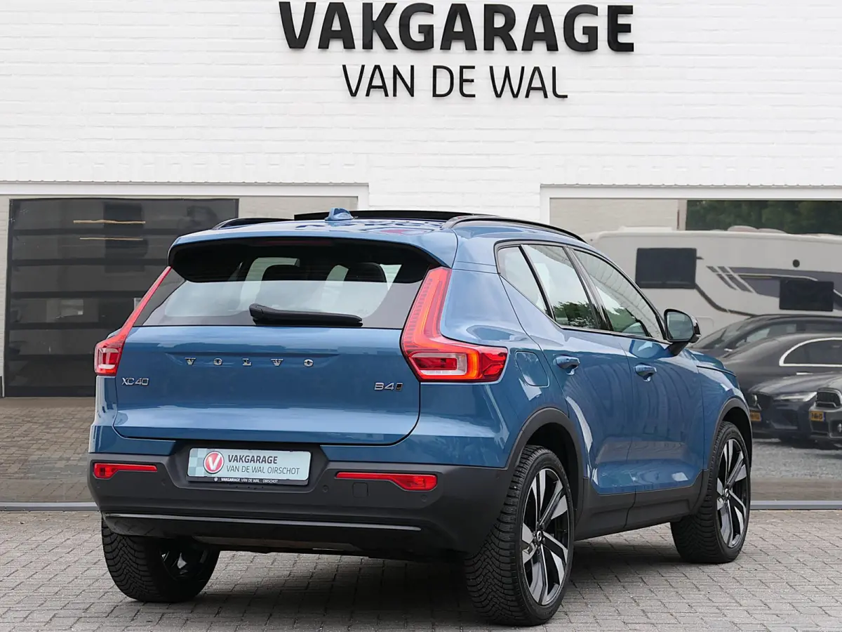 2.0 B4 AWD Ultimate Dark | Panoramadak | 360°-camera | Harman/Kardon | Memory | Apple/Android Carplay | Google | 20-inch | Leder-/Alcantara | Draadloze telefoonlader