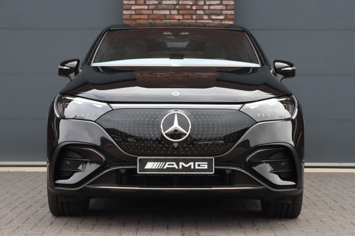 350 4MATIC AMG Line Premium+ 91 kWh | Luchtvering | Hyperscreen | Achterasbesturing | Distronic+ | Panoramadak | Burmester | Digital Light | Surround Camera | 22kW | Warmtepomp |