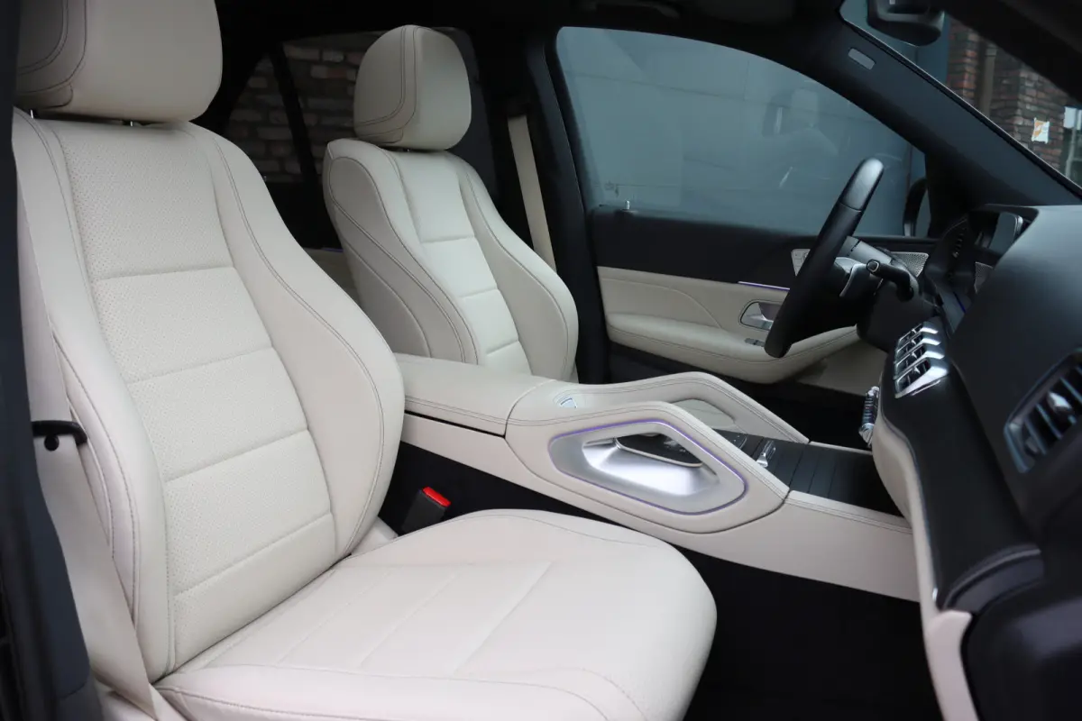 400 e 4MATIC AMG Line | Luchtvering | Distronic | Burmester | Verwarmd Stuurwiel | Panoramadak | Trekhaak | Stoelverwarming V+A | Augmented Reality | Surround Camera |