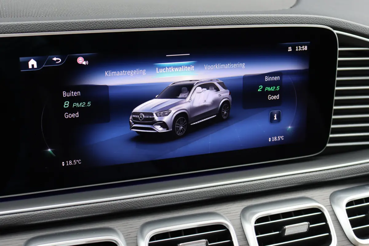 400 e 4MATIC AMG Line | Luchtvering | Distronic | Burmester | Verwarmd Stuurwiel | Panoramadak | Trekhaak | Stoelverwarming V+A | Augmented Reality | Surround Camera |