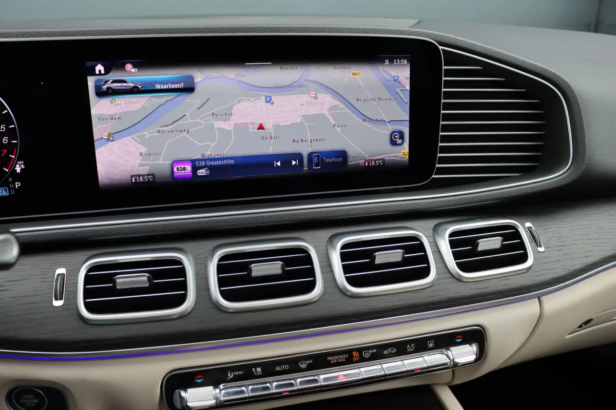 400 e 4MATIC AMG Line | Luchtvering | Distronic | Burmester | Verwarmd Stuurwiel | Panoramadak | Trekhaak | Stoelverwarming V+A | Augmented Reality | Surround Camera |