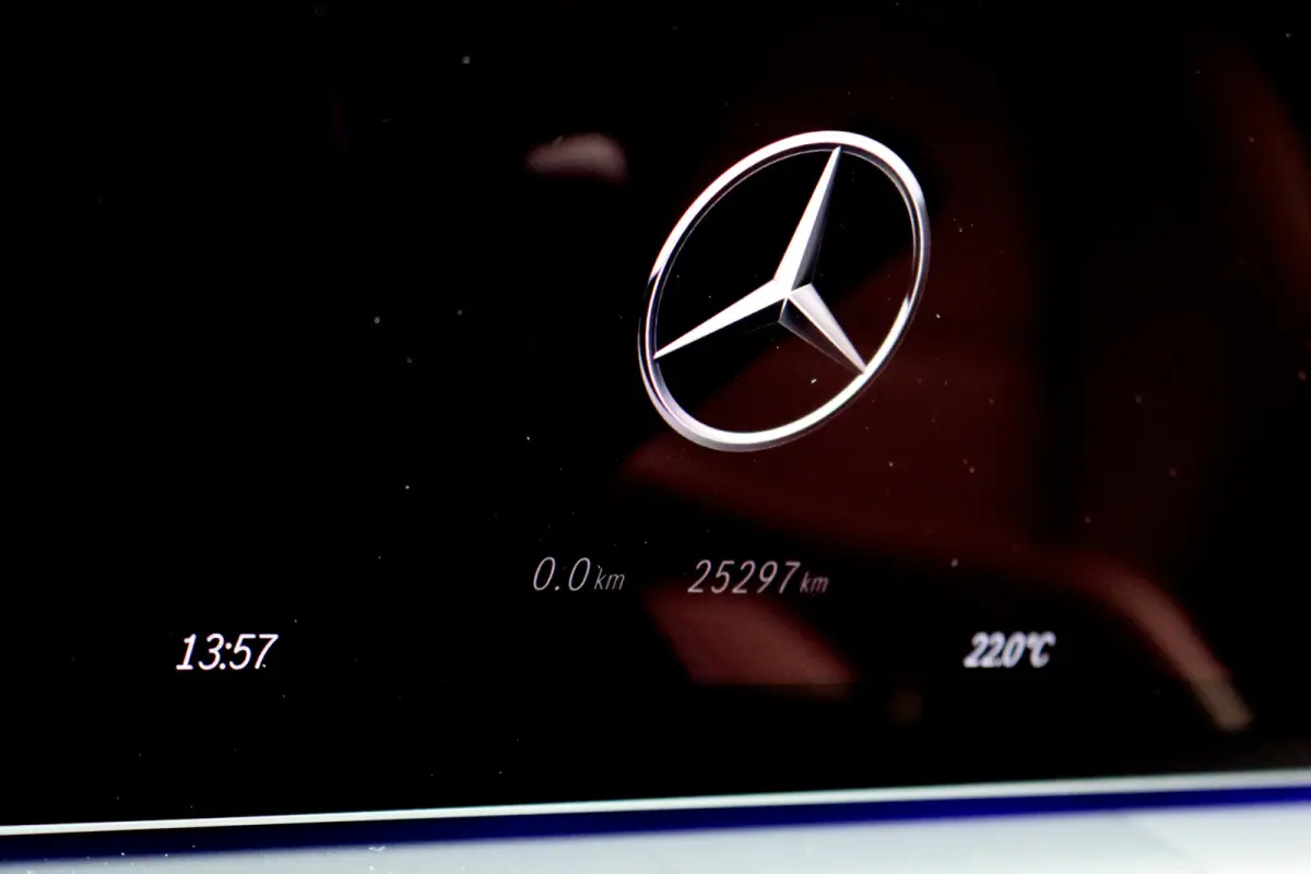 400 e 4MATIC AMG Line | Luchtvering | Distronic | Burmester | Verwarmd Stuurwiel | Panoramadak | Trekhaak | Stoelverwarming V+A | Augmented Reality | Surround Camera |