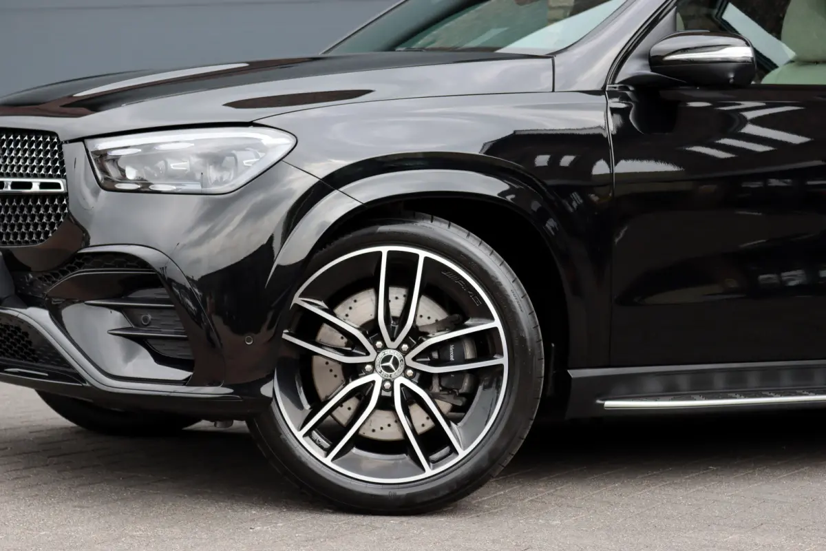400 e 4MATIC AMG Line | Luchtvering | Distronic | Burmester | Verwarmd Stuurwiel | Panoramadak | Trekhaak | Stoelverwarming V+A | Augmented Reality | Surround Camera |
