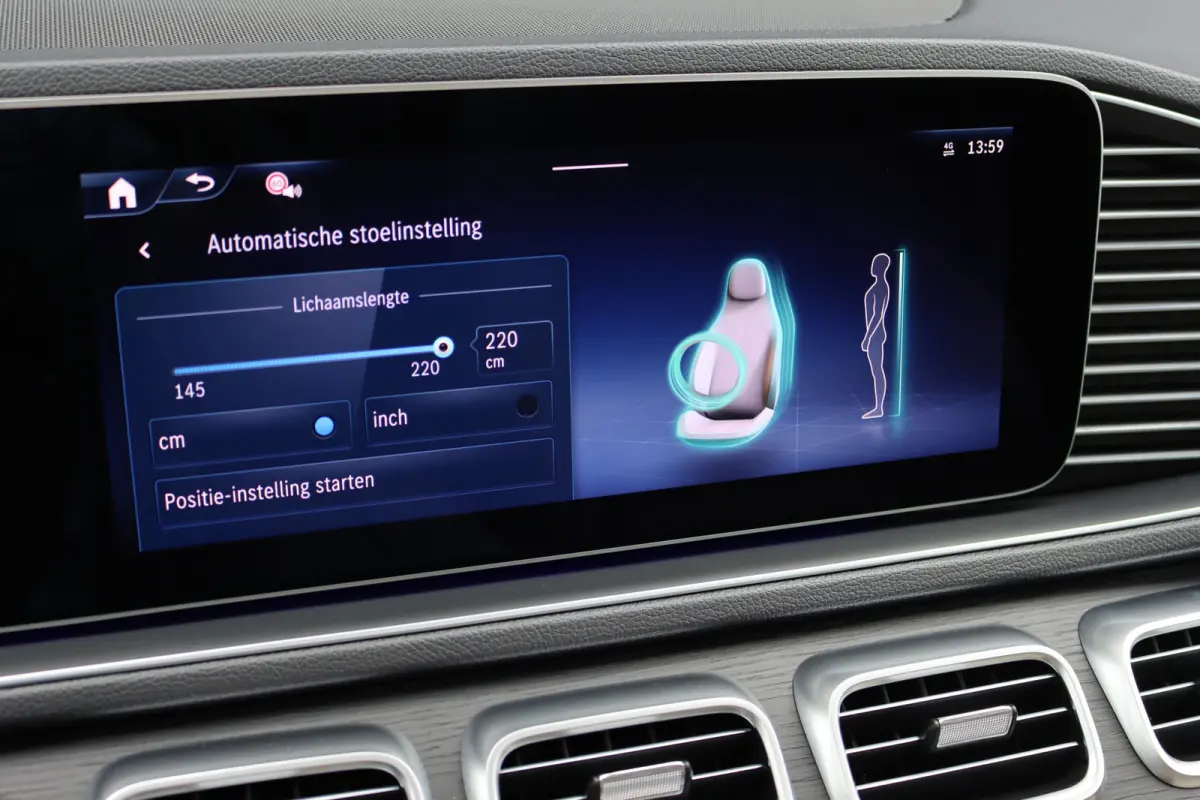 400 e 4MATIC AMG Line | Luchtvering | Distronic | Burmester | Verwarmd Stuurwiel | Panoramadak | Trekhaak | Stoelverwarming V+A | Augmented Reality | Surround Camera |