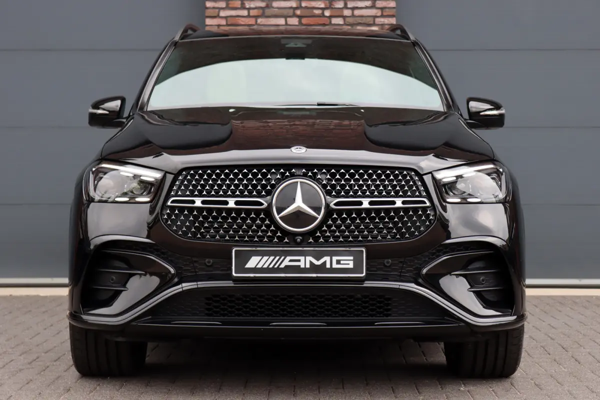 400 e 4MATIC AMG Line | Luchtvering | Distronic | Burmester | Verwarmd Stuurwiel | Panoramadak | Trekhaak | Stoelverwarming V+A | Augmented Reality | Surround Camera |