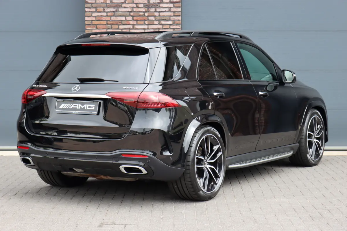400 e 4MATIC AMG Line | Luchtvering | Distronic | Burmester | Verwarmd Stuurwiel | Panoramadak | Trekhaak | Stoelverwarming V+A | Augmented Reality | Surround Camera |