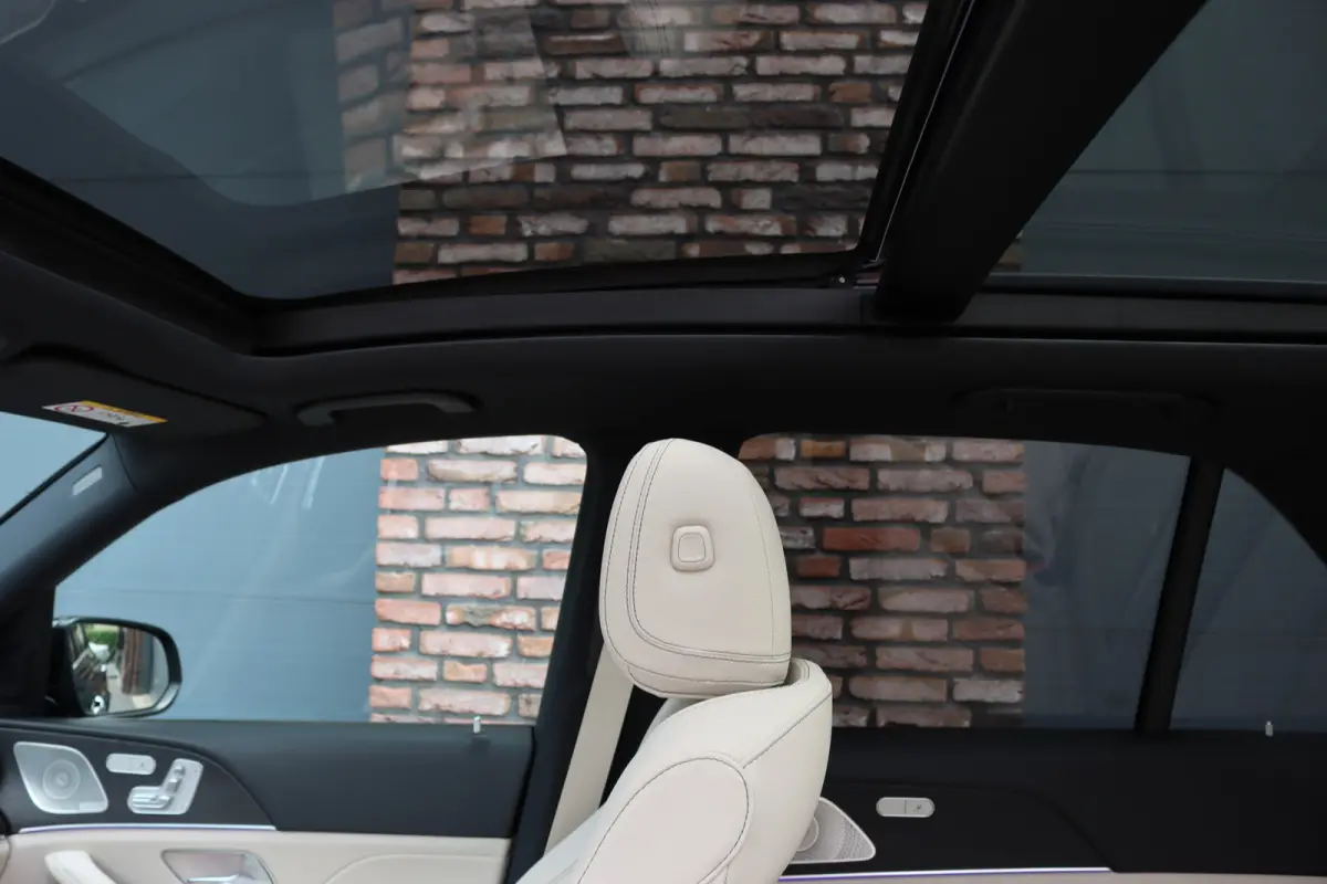 400 e 4MATIC AMG Line | Luchtvering | Distronic | Burmester | Verwarmd Stuurwiel | Panoramadak | Trekhaak | Stoelverwarming V+A | Augmented Reality | Surround Camera |
