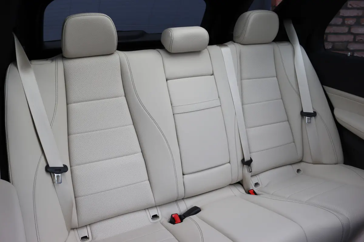 400 e 4MATIC AMG Line | Luchtvering | Distronic | Burmester | Verwarmd Stuurwiel | Panoramadak | Trekhaak | Stoelverwarming V+A | Augmented Reality | Surround Camera |