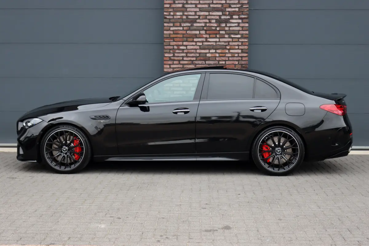 AMG 63 S E Performance | 680 pk | Achterasbesturing | AMG Drivers Package | Distronic+ | Memory | Burmester | AMG Performance Stoelen | AMG-Aero Pakket | HUD | Digital Light |