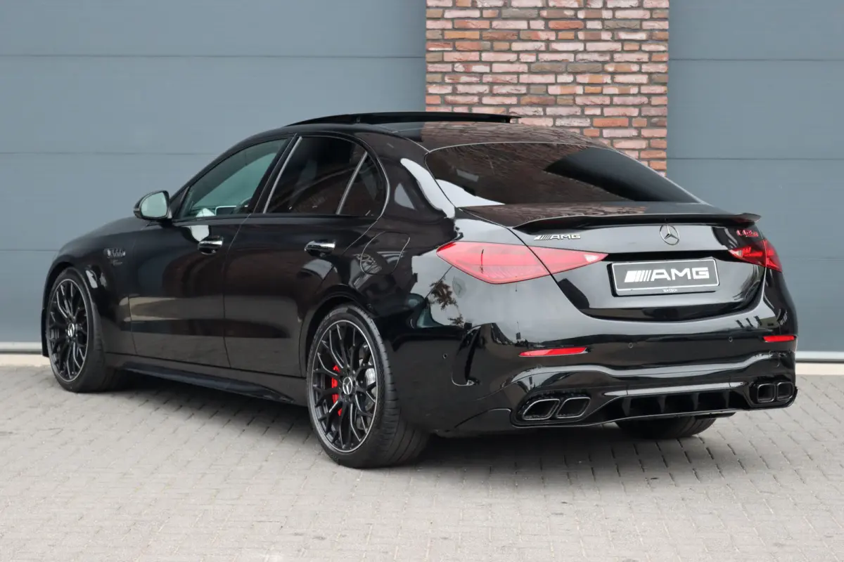 AMG 63 S E Performance | 680 pk | Achterasbesturing | AMG Drivers Package | Distronic+ | Memory | Burmester | AMG Performance Stoelen | AMG-Aero Pakket | HUD | Digital Light |