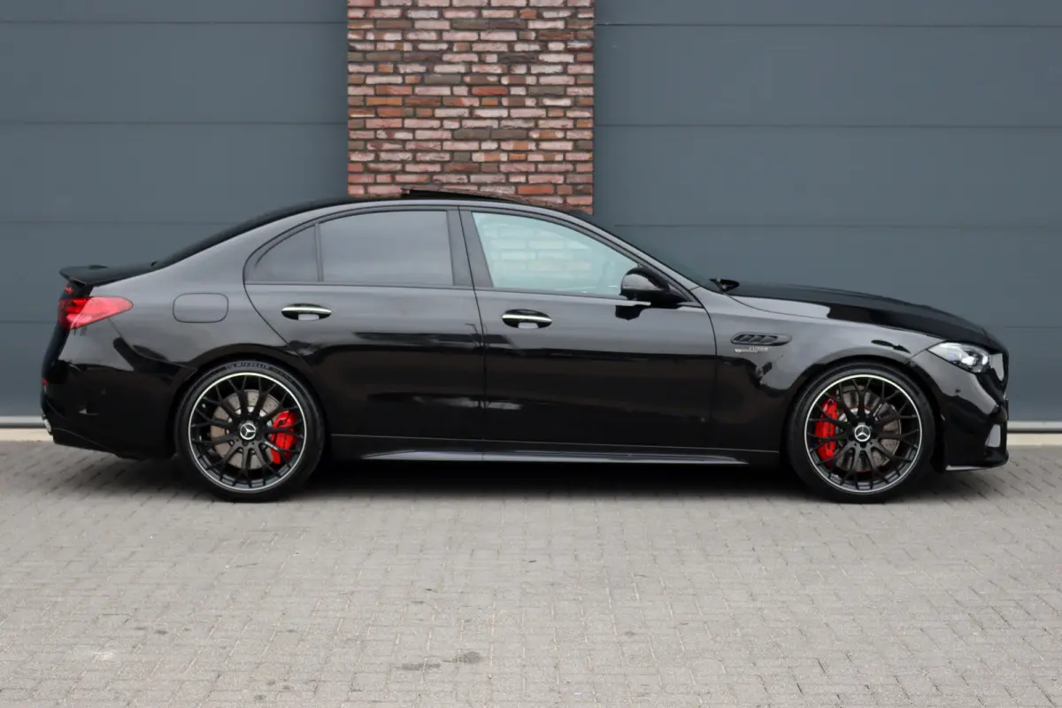 AMG 63 S E Performance | 680 pk | Achterasbesturing | AMG Drivers Package | Distronic+ | Memory | Burmester | AMG Performance Stoelen | AMG-Aero Pakket | HUD | Digital Light |