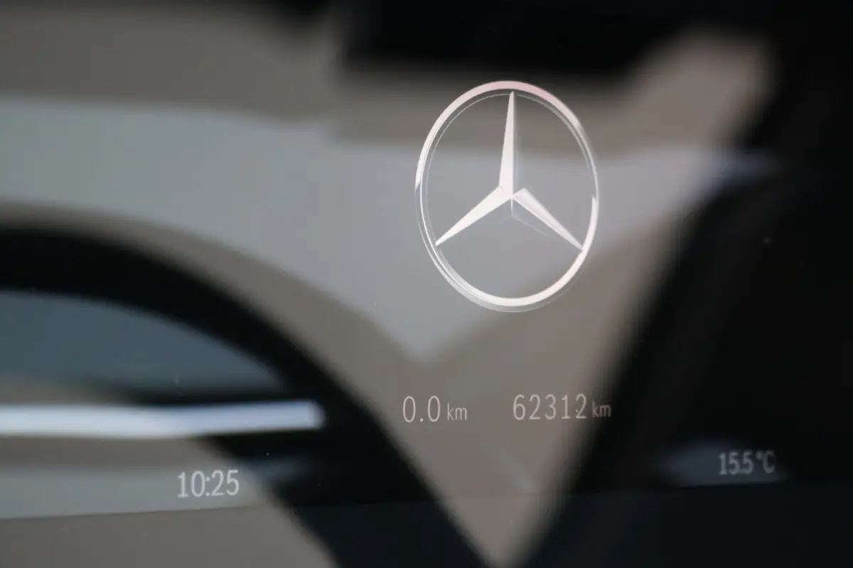500 4MATIC AMG Line 91 kWh | 61.000,- ex BTW | Luchtvering | Hyperscreen | Achterasbesturing | Distronic+ | Massage | Nappa Leder | HUD | Stoelventilatie | Trekhaak | Memory | Verwarmd Stuur