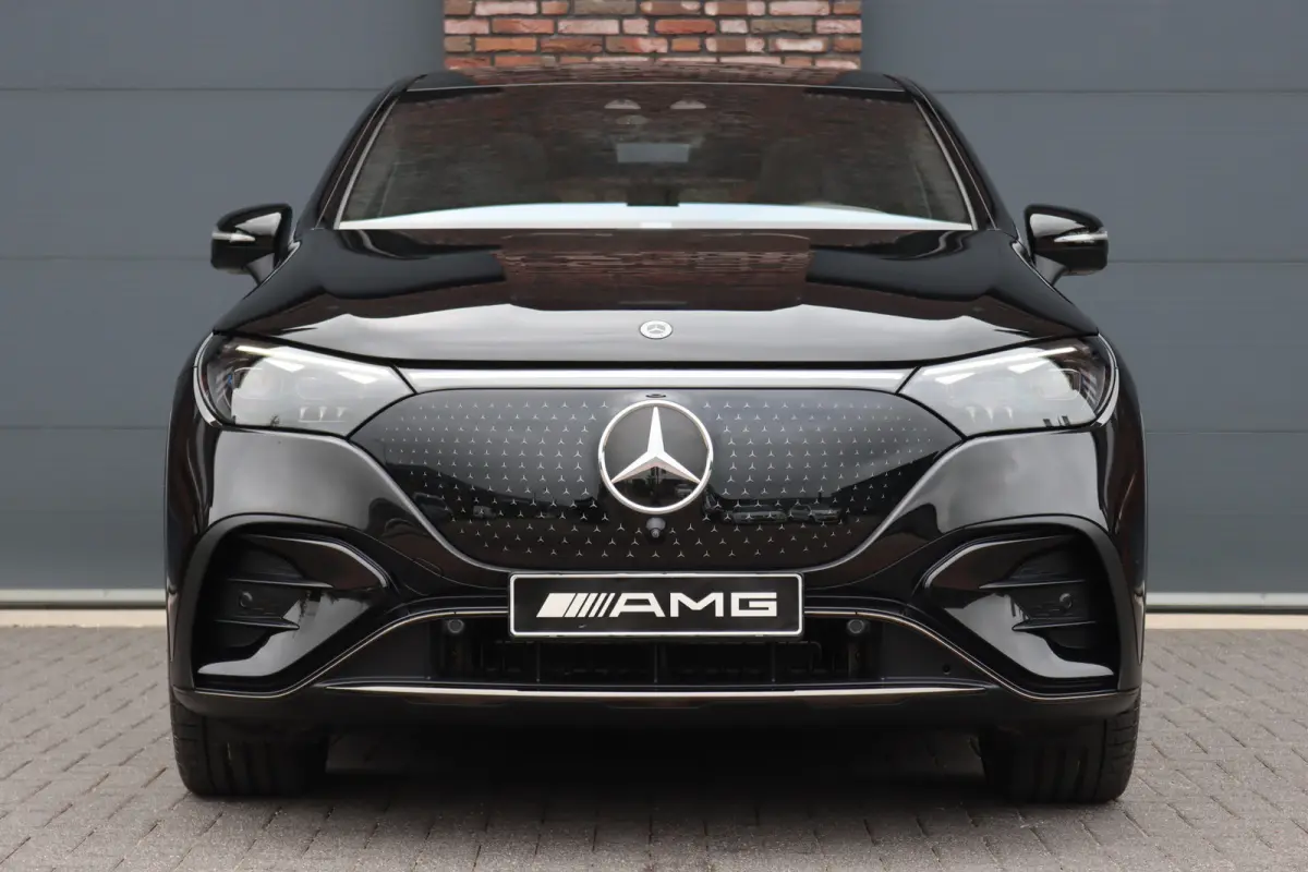 500 4MATIC AMG Line 91 kWh | 61.000,- ex BTW | Luchtvering | Hyperscreen | Achterasbesturing | Distronic+ | Massage | Nappa Leder | HUD | Stoelventilatie | Trekhaak | Memory | Verwarmd Stuur