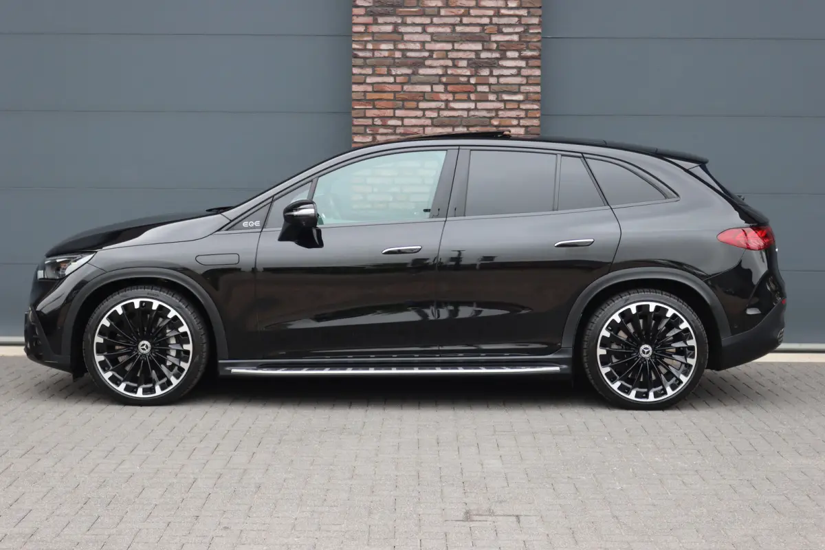 500 4MATIC AMG Line 91 kWh | 61.000,- ex BTW | Luchtvering | Hyperscreen | Achterasbesturing | Distronic+ | Massage | Nappa Leder | HUD | Stoelventilatie | Trekhaak | Memory | Verwarmd Stuur