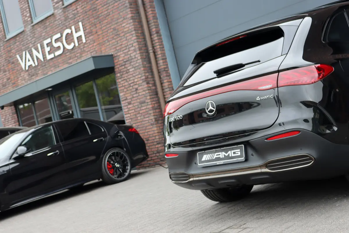 500 4MATIC AMG Line 91 kWh | 61.000,- ex BTW | Luchtvering | Hyperscreen | Achterasbesturing | Distronic+ | Massage | Nappa Leder | HUD | Stoelventilatie | Trekhaak | Memory | Verwarmd Stuur