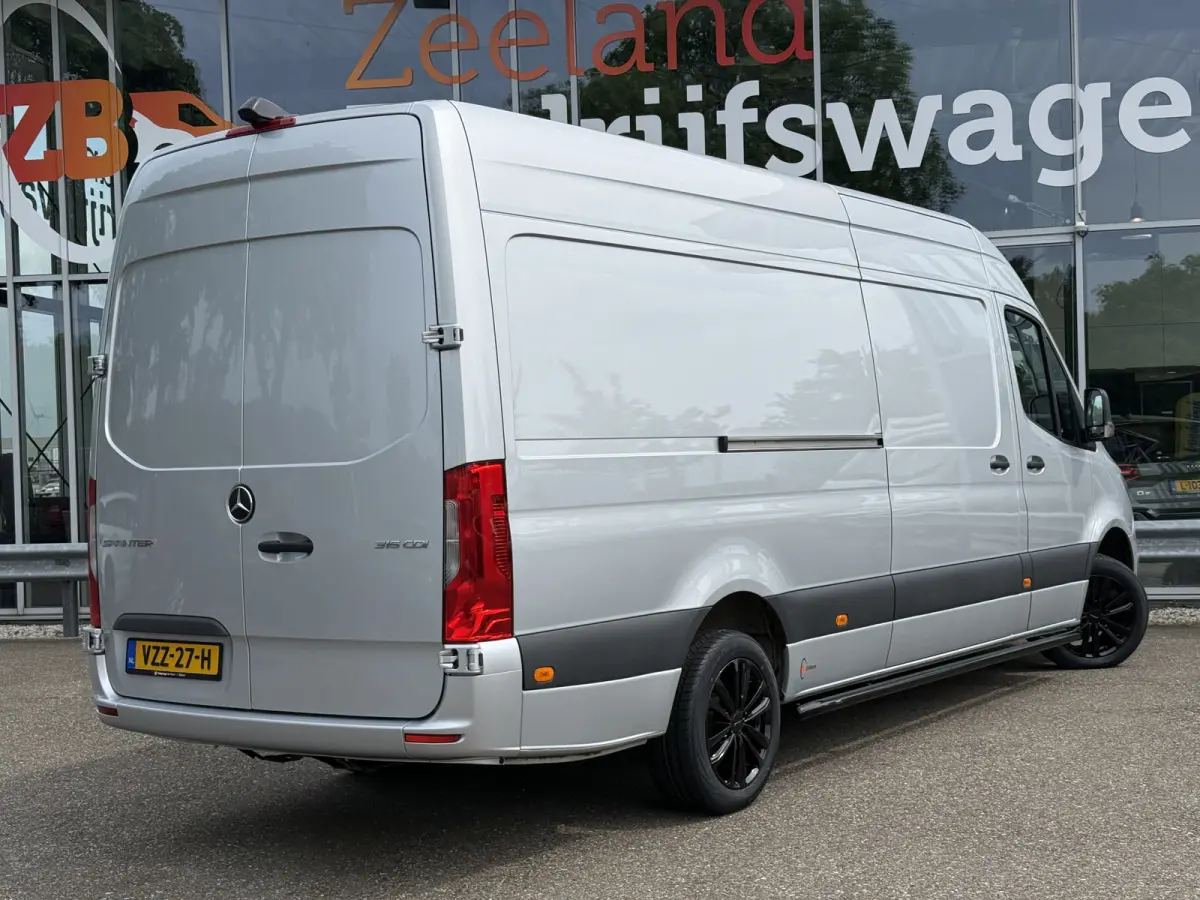315 1.9 CDI L3H2 RWD | ZB-Edition | NL-auto | Navi | Carplay | Camera | Dodehoek ass. | Cruisec.