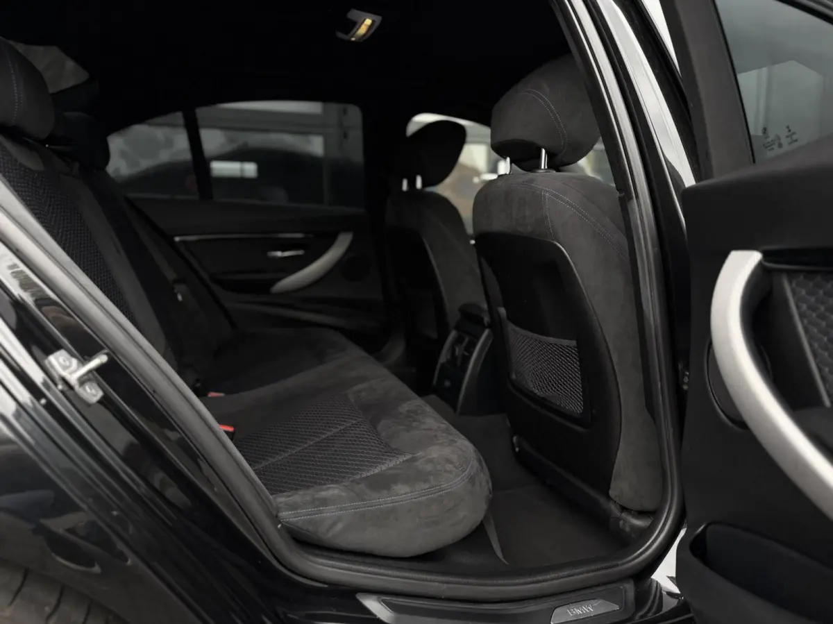 330e High Exc AUT / M-Sport / LED / Cruise / NAV