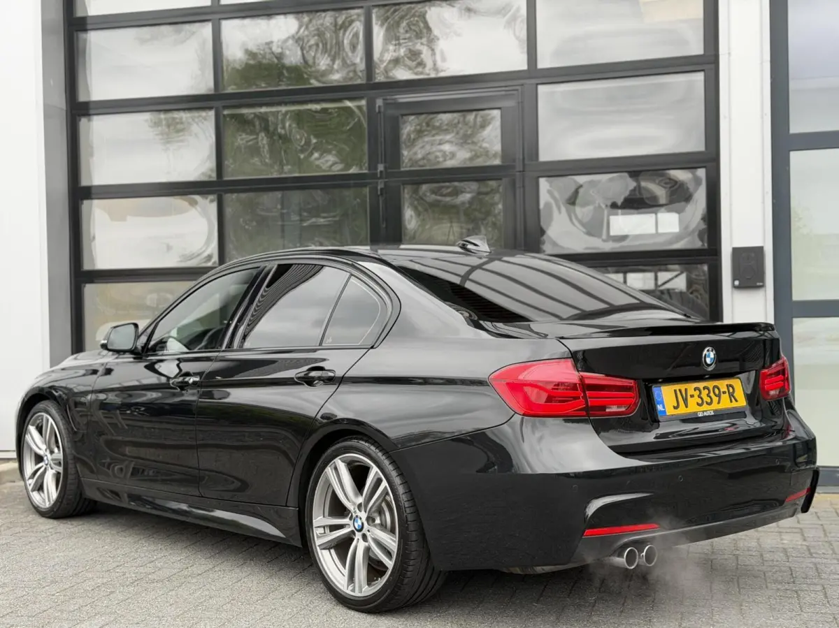 330e High Exc AUT / M-Sport / LED / Cruise / NAV