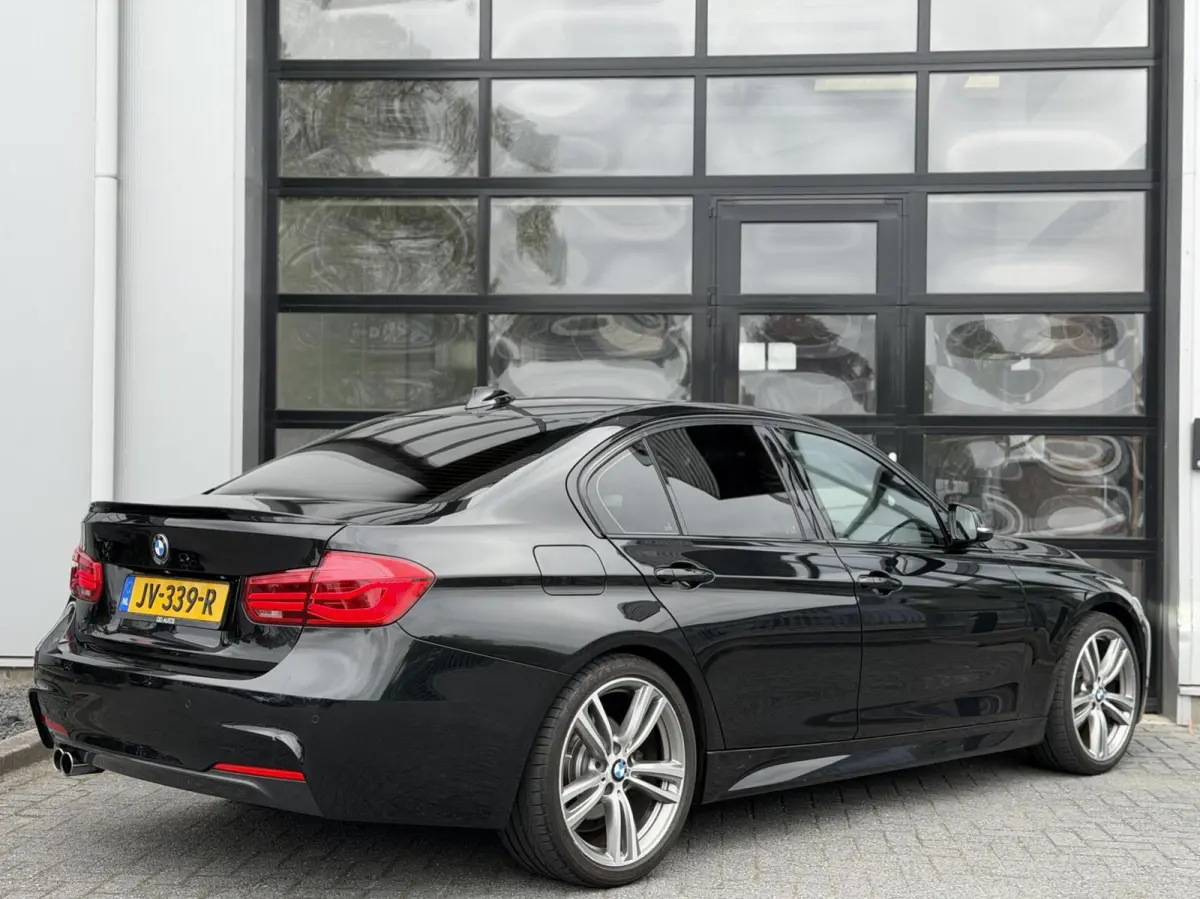 330e High Exc AUT / M-Sport / LED / Cruise / NAV