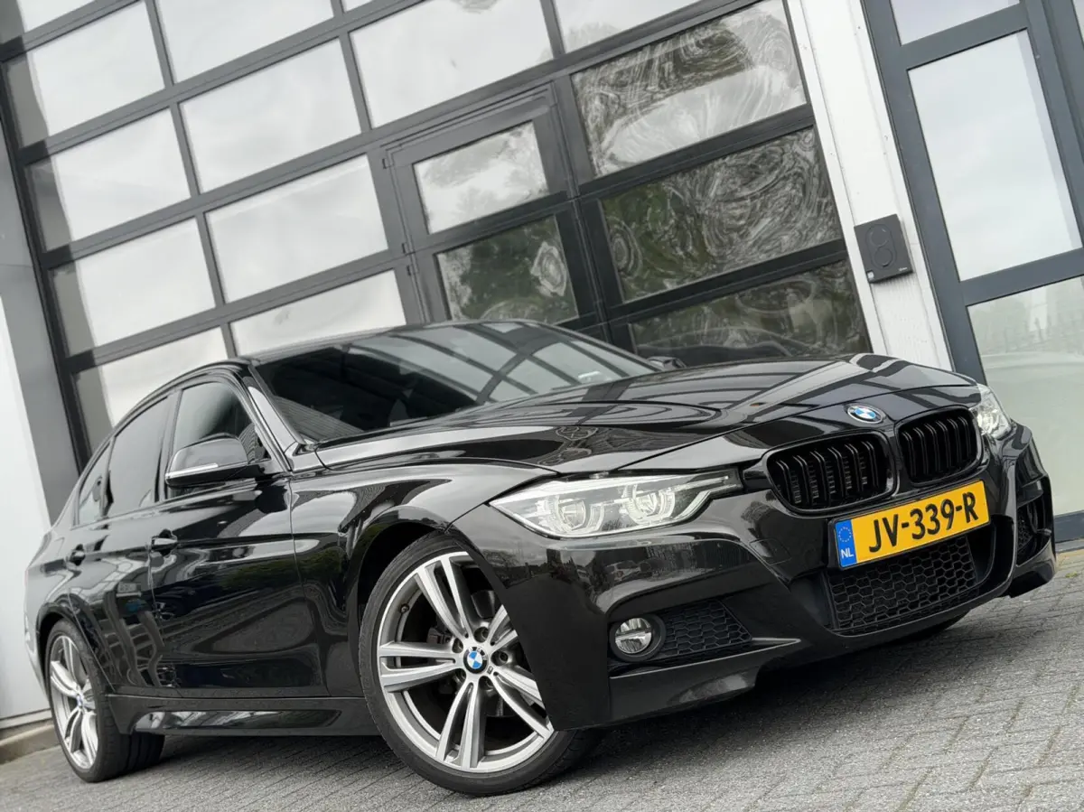330e High Exc AUT / M-Sport / LED / Cruise / NAV