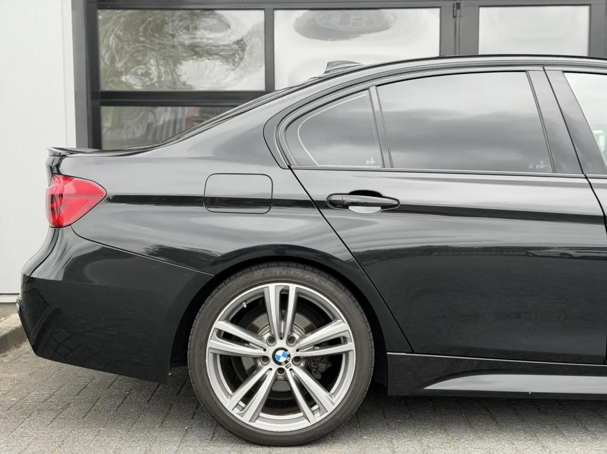 330e High Exc AUT / M-Sport / LED / Cruise / NAV