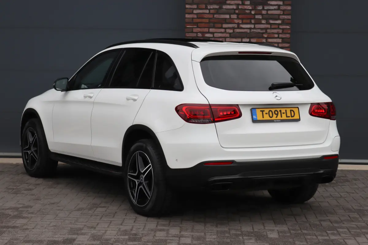 4MATIC AMG Line Premium+ | SoH 100% | Distronic+ | Panoramadak | Burmester | Memory | Trekhaak | Surround Camera | Multibeam LED | Nightpakket | Augmented Reality |