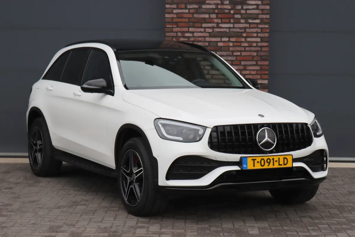 4MATIC AMG Line Premium+ | SoH 100% | Distronic+ | Panoramadak | Burmester | Memory | Trekhaak | Surround Camera | Multibeam LED | Nightpakket | Augmented Reality |