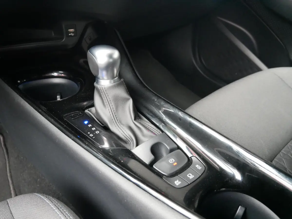 2.0 Hybrid Style Camera| Stoelverw| ACC| Dealer onderhouden