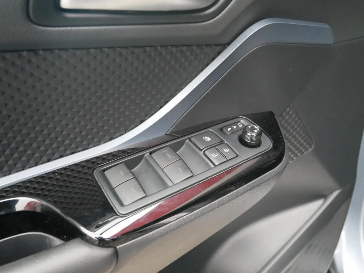 2.0 Hybrid Style Camera| Stoelverw| ACC| Dealer onderhouden