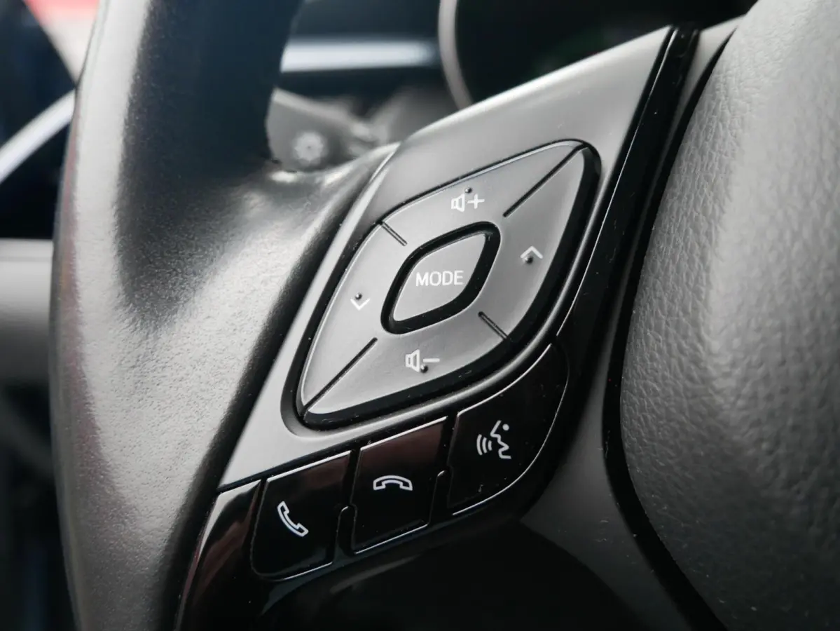 2.0 Hybrid Style Camera| Stoelverw| ACC| Dealer onderhouden
