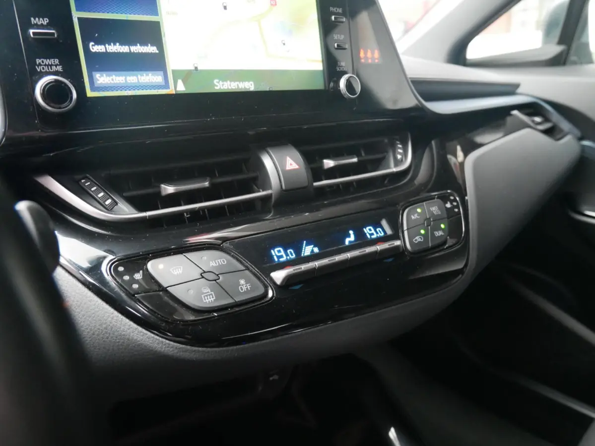 2.0 Hybrid Style Camera| Stoelverw| ACC| Dealer onderhouden