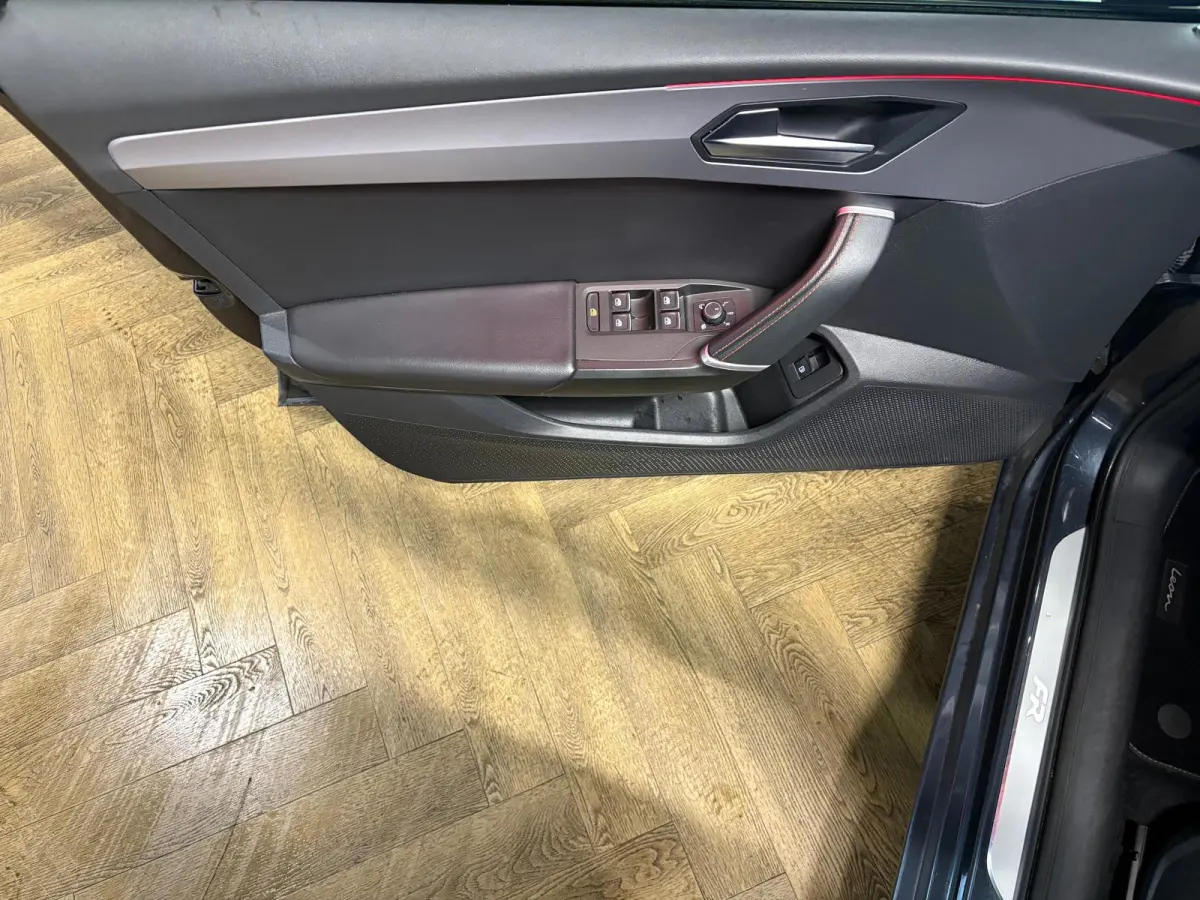 1.4 TSI eHybrid PHEV FR PANO KEYLESS VOL'