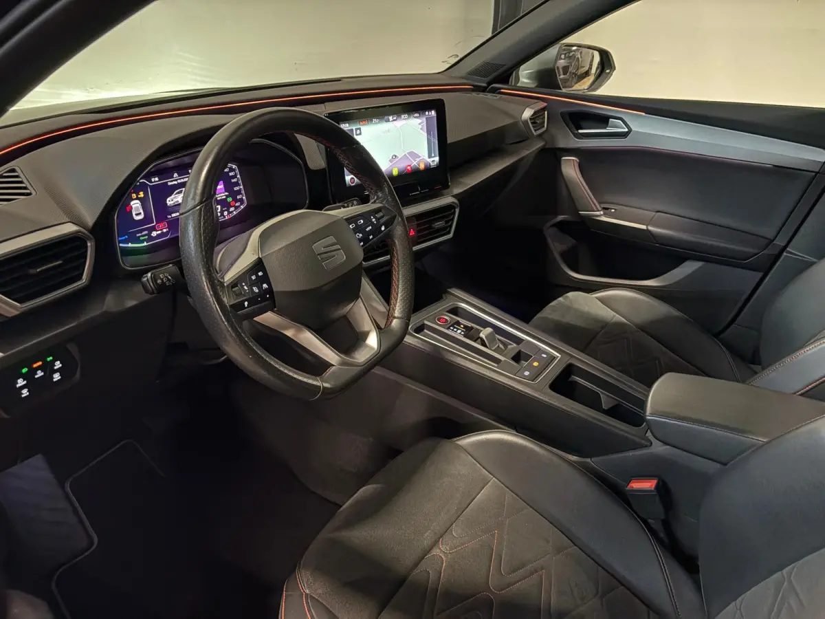 1.4 TSI eHybrid PHEV FR PANO KEYLESS VOL'