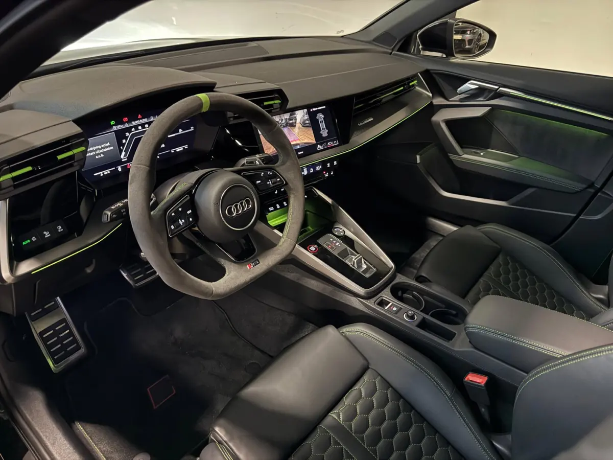 2.5 TFSI RS 3 quattro HULK CERAMIC PANO VOL'