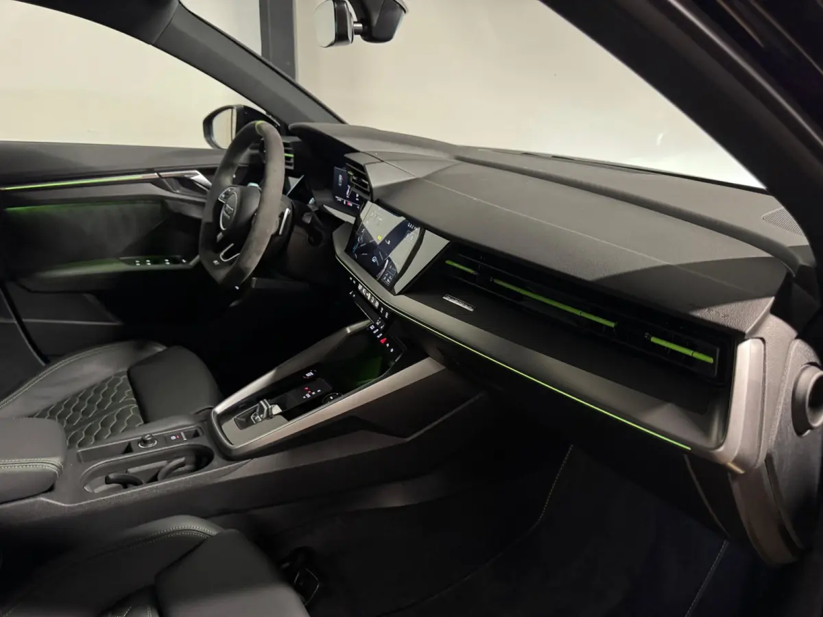 2.5 TFSI RS 3 quattro HULK CERAMIC PANO VOL'