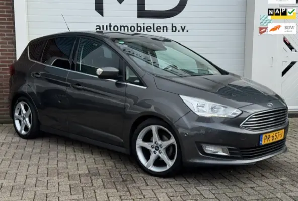 1.0 Titanium - LED - Camera -Navi -Climate -Cruise