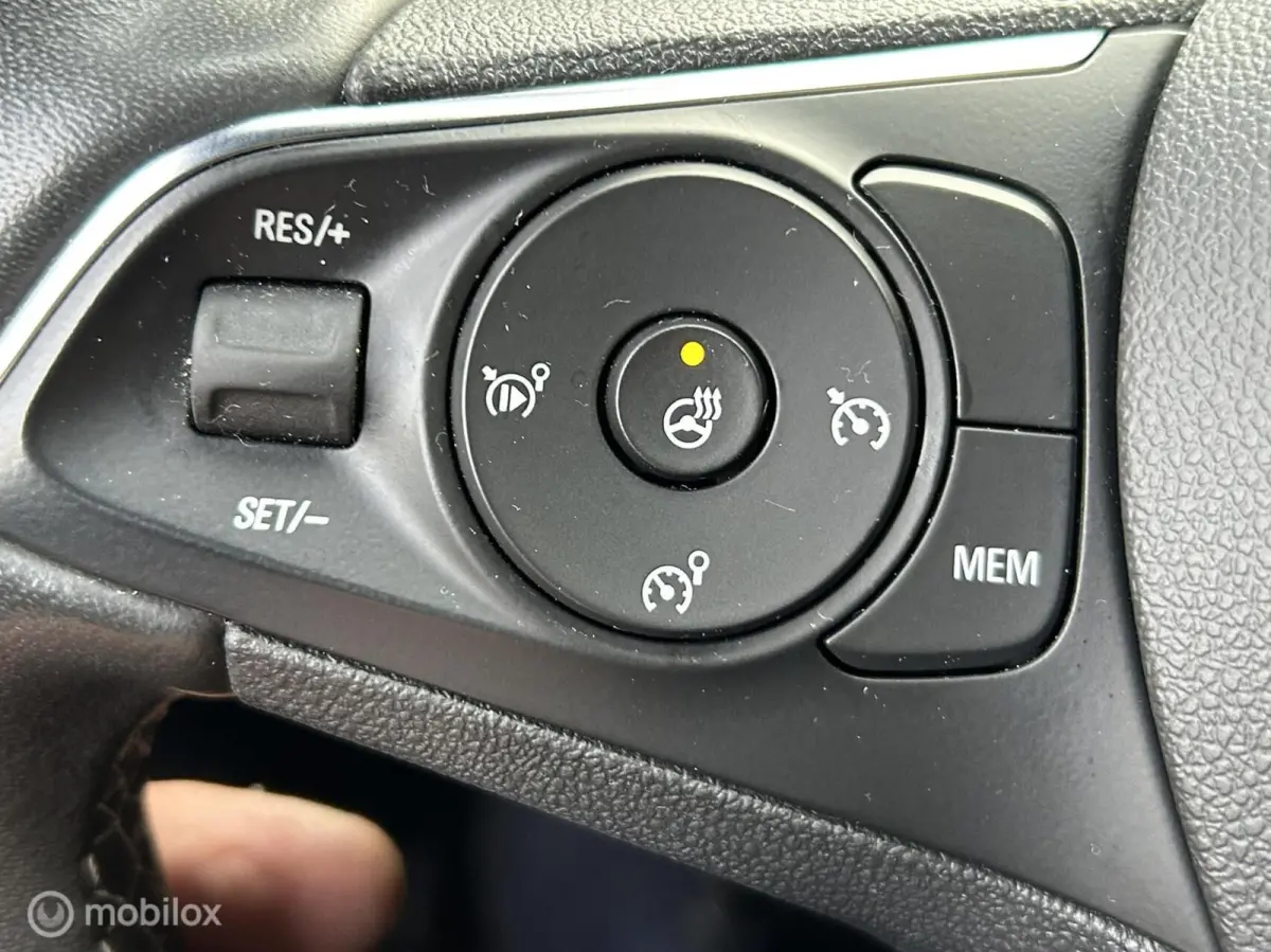 1.2 Turbo GS Line 130 PK AUTOMAAT / LED / FM NAV / 66.214 KM!!! RIJKLAAR!!!