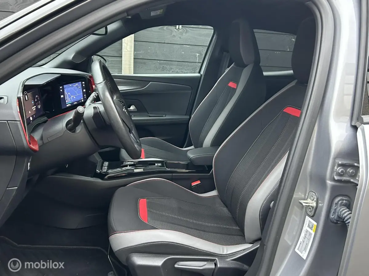 1.2 Turbo GS Line 130 PK AUTOMAAT / LED / FM NAV / 66.214 KM!!! RIJKLAAR!!!