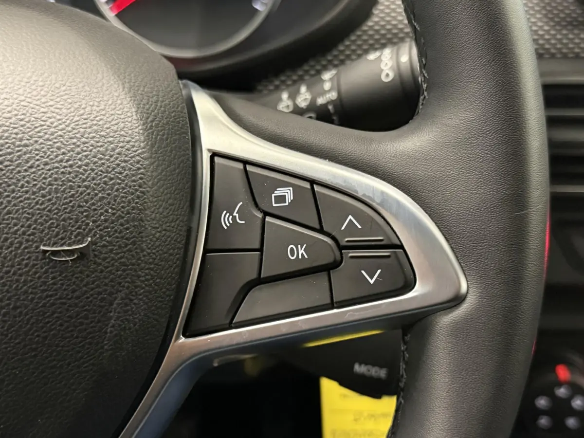1.0 TCe 90 Comfort Groot scherm Navigatie Apple Carplay Android Auto Cruise Control Airco Full LED Armsteun