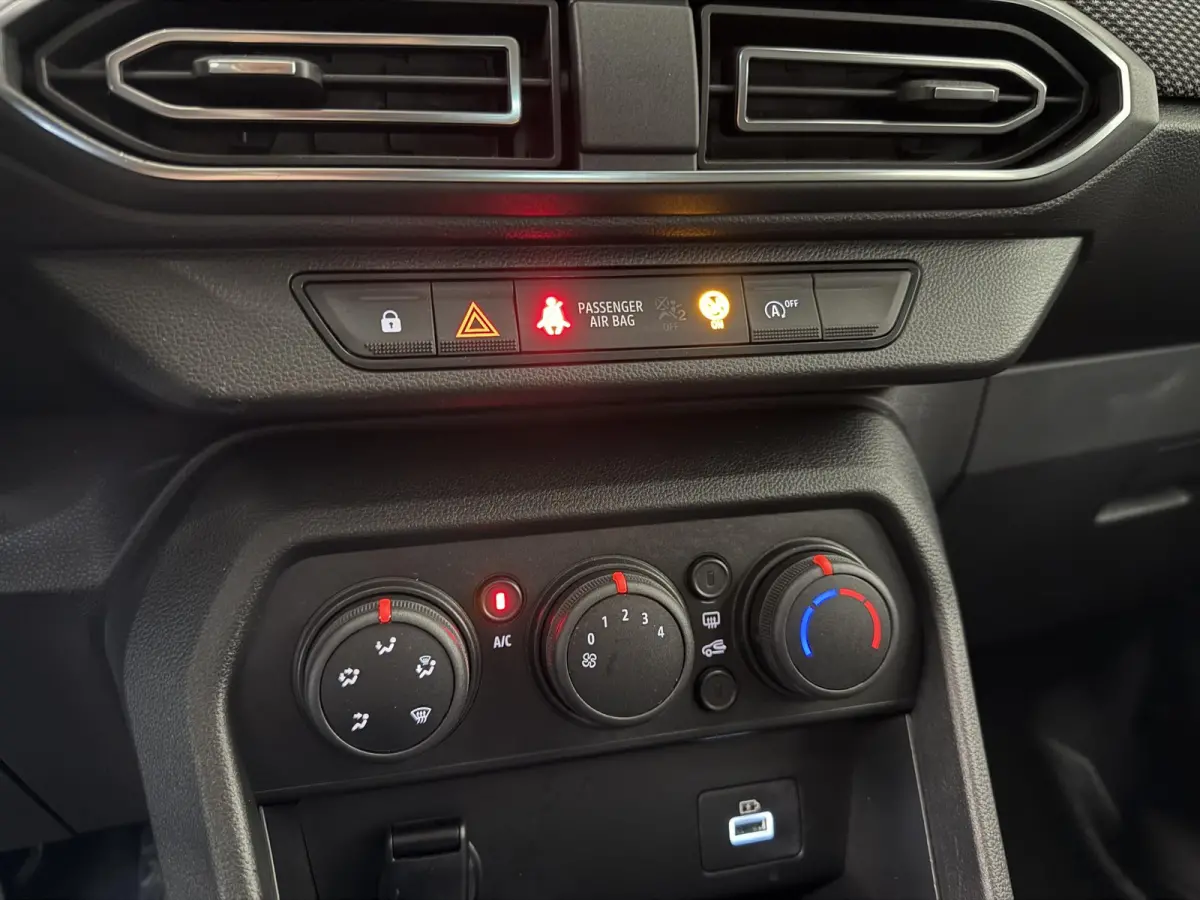 1.0 TCe 90 Comfort Groot scherm Navigatie Apple Carplay Android Auto Cruise Control Airco Full LED Armsteun